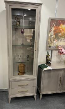 Витрина В2D1 "Адель" ВМФ-2806 (Вилейская мебельная фабрика)Вилейская мебельная фабрика Витрина В2D1 "Адель" ВМФ-2806